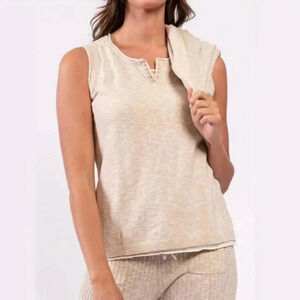 NEW COCO Y CLUB BEIGE SLEEVELESS SWEATER TANK